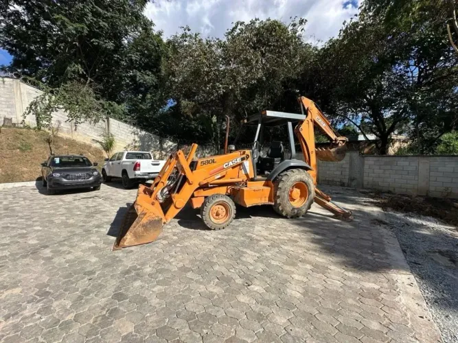 Retroescavadeira Case 580L 1999