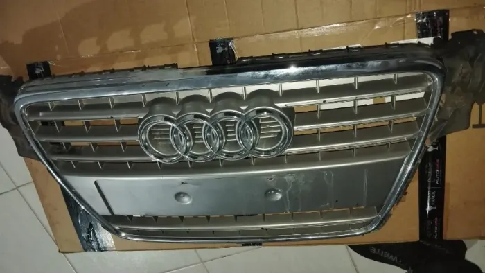 Grade Dianteira Original Audi A4, 2008 - 2012