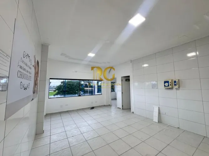 Sala Comercial na Guilhermina Praia Grande
