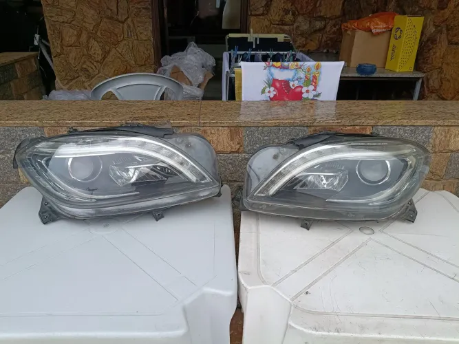 Farol Mercedes ML 350