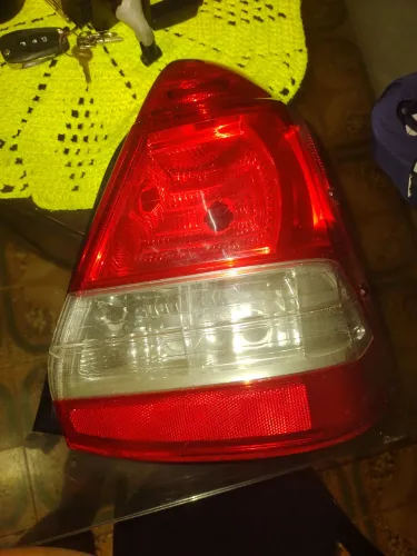 Lanterna Etios lado direito original 