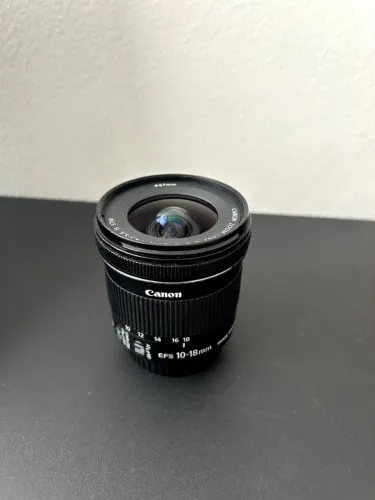 Lente Canon EF-S 10-18mm f/4.5-5.6 IS STM - Excelente Estado