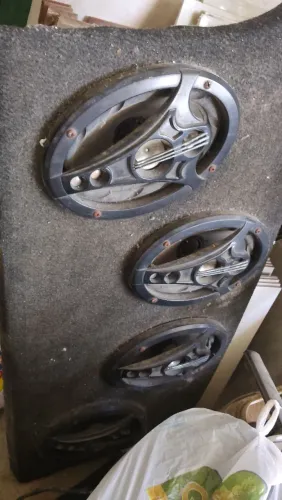 Tampa de som gol com 4 flats 6x9 + Caixa Subwoofer