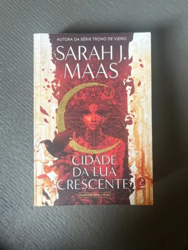 Sarah J. Maas - Cidade da Lua Crescente - Editora Galera