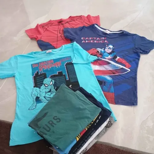 Roupas menino tamanho 4 / 6 em ótimo estado!!!
