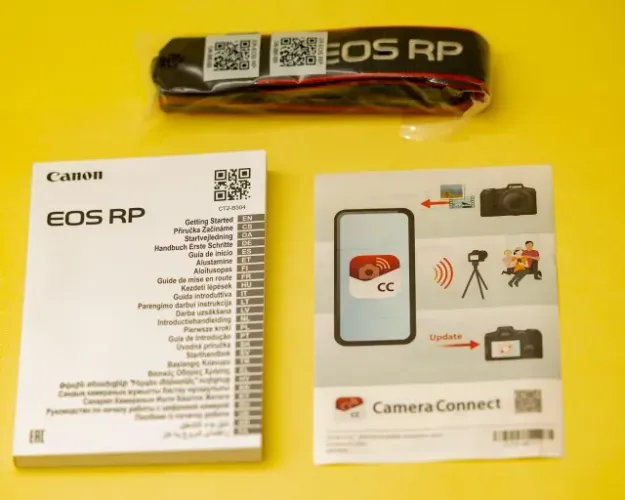 Kit de Caixa e Acessórios Originais Canon EOS RP (Sem Carregador/Câmera)