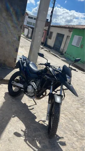 Vendo xre toda boa, só pegar e andar sem multa toda certinha