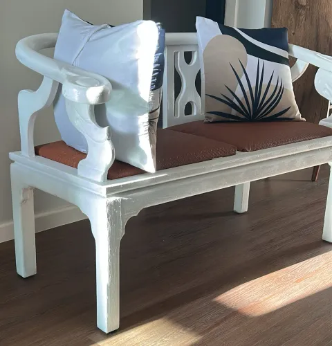 Conjunto banco e mesa em madeira maciça