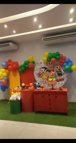 Arco de Balões Orgânico + Bubbles Cristal a partir de R$ 150!