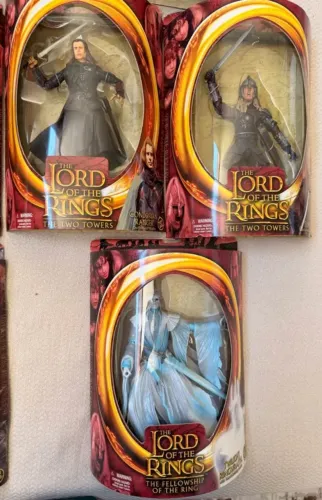 Lote com 16 Bonecos Lacrados Lord Of The Rings / Senhor Dos Anéis
