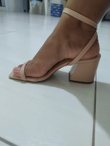 Salto nunca usado, número 35.