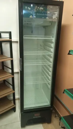 Geladeira Cervejeira Metalfrio 324Lt  220V