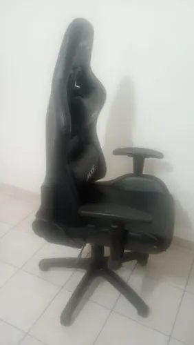 Cadeira de escritório pouco uso impecável