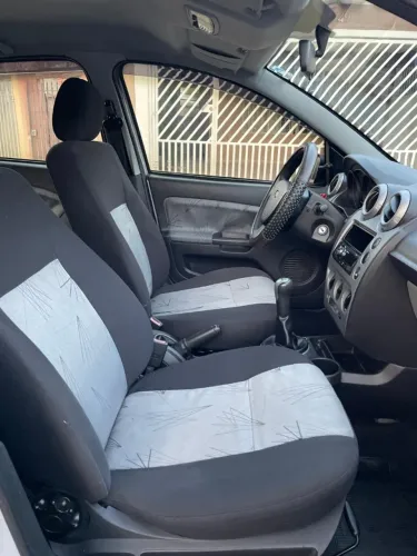 Ford Fiesta Trail 1.0 8V Flex 5P 2010