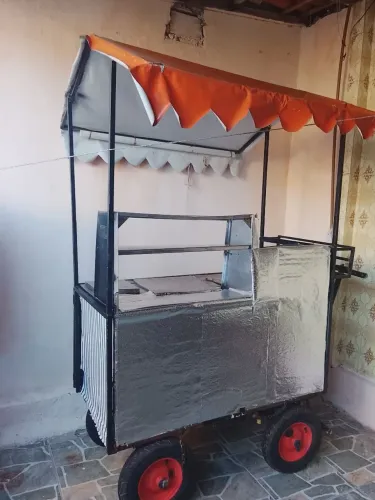 Carrinho adaptável para lanches 