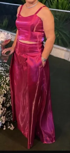 Vendo roupa de festa usada uma vez