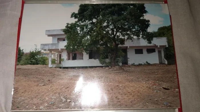 Vende-se Casarão bom p/ Restaurante, Padaria etc, 25 metros de frente, reg. do HGG