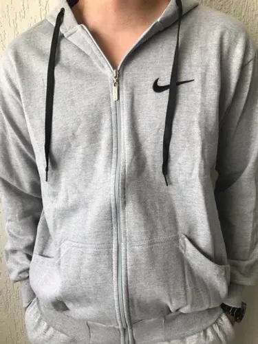 Blusa e agasalho de frio moletom
