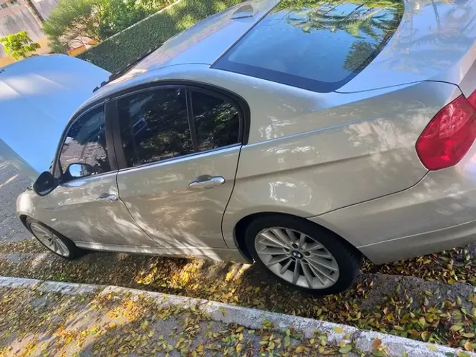 BMW 320i PG51 . Teto solar. Para desocupar LUGAR.