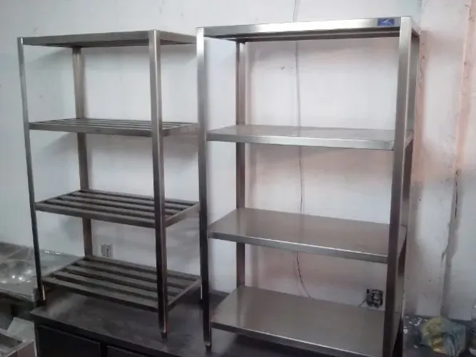 Estante inox, fazemos também sob medida, vazada ou lisa