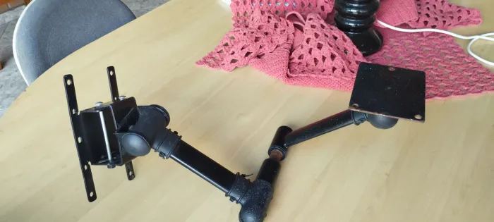 Suporte de Parede para TV - Articulado até 60 polegadas 