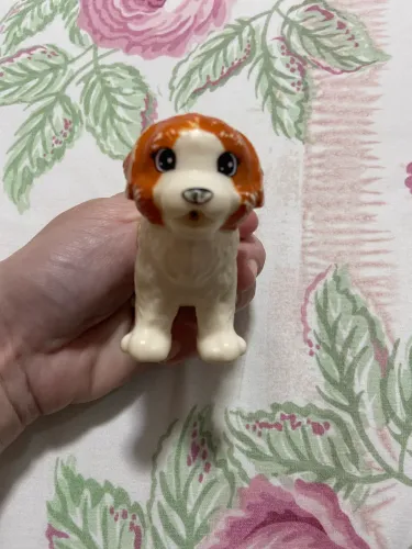 Barbie cachorro faz xixi
