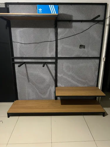 Móvel industrial novo expositor de loja