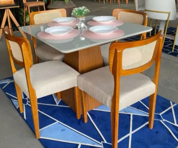 Mesa de jantar 90x90 juriti 4 cadeiras