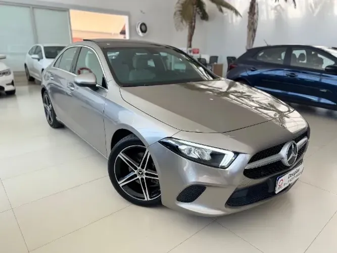 Mercedes A200 Advance + Teto apenas 56.000km 