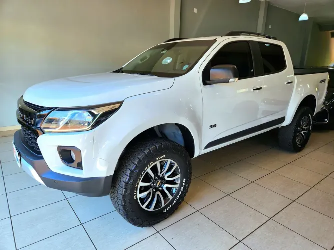 CHEVROLET/S-10 LTZ 2.8 CTDI (Muito nova)