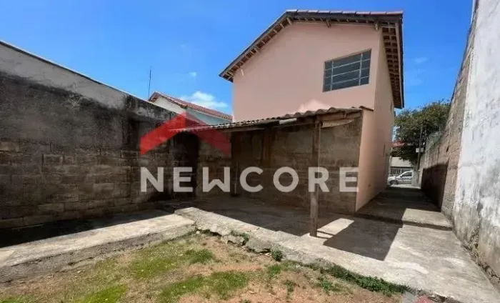 Casa de Vila em Rua Professor Artur Chagas Júnior - Parque Residencial Eloy Chaves - Jundi