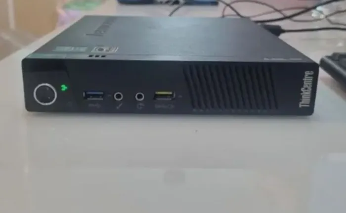 Mini PC  Lenovo I7- Potente e Compacto