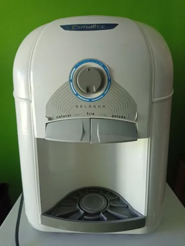 Bebedouro Esmaltec Gelágua