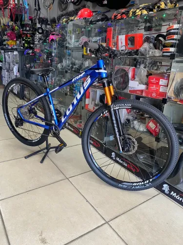 Bicicleta aro 29 Lotus 12V kit fechado Shimano Deore !