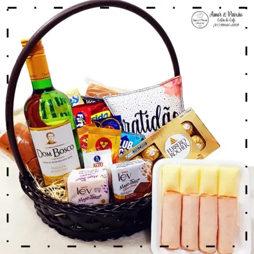 Cesta com Vinho Seco e Ferrero Rocher