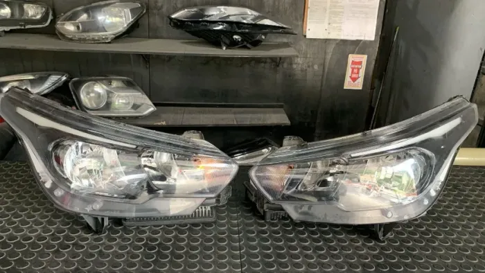 Par de farois fiat CRONOS ARGO LED