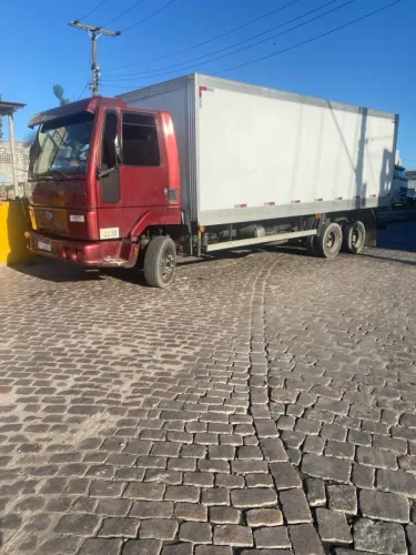 Cargo 815 truck