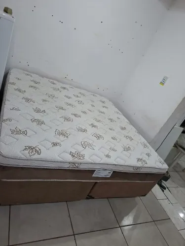 Cama box super king size 