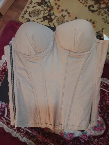 Corselet cor nude lindo novo