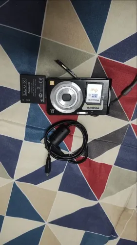 Câmera digital Panasonic Lumix 