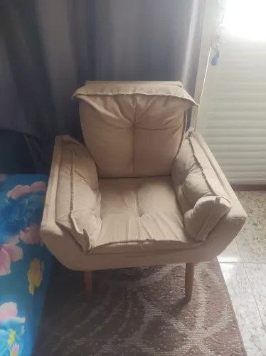 Poltrona semi nova 
