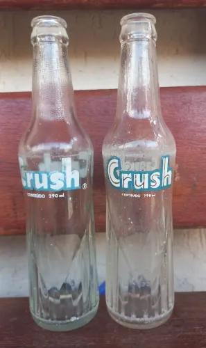 02 garrafas antigas refrigerante crush antiguidade enfeite decoração coleção cenário