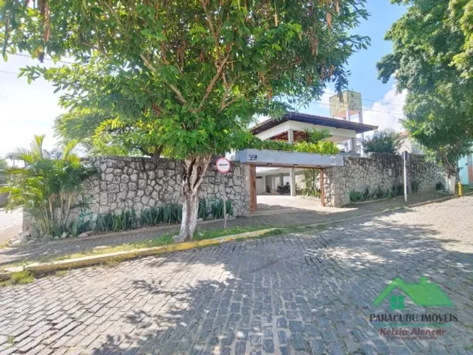 Vendo mansão com 3.800m² no Centro de Paracuru.