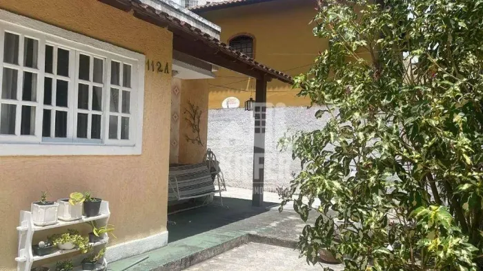 casa - 03 quartos - 100mts- Santa Rosa- Niteroi