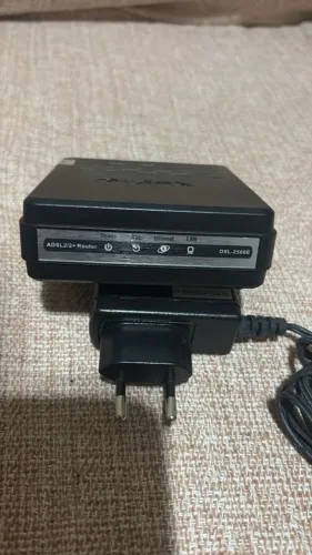 Modem Marca D-link - Modelo Dsl2500e