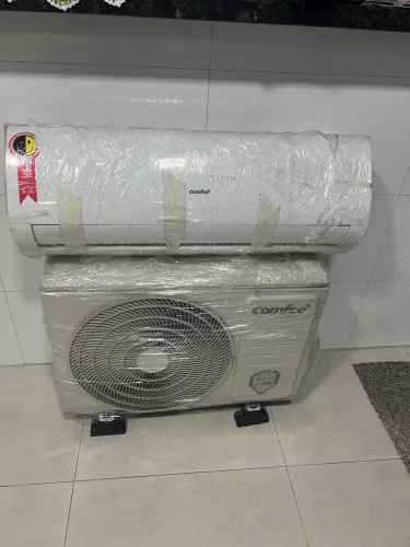 Ar condicionado Comfee 12.000btus