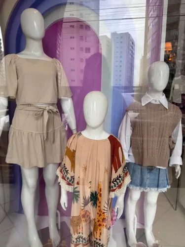 Manequins para Vitrine de Loja Infantil