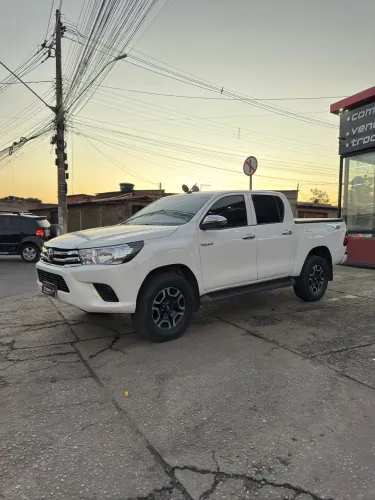 Toyota Hilux CD 4X4 2.8 Diesel Mec. 2019