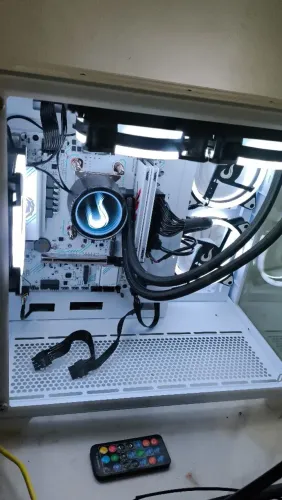 Pc gamer Ryzen white