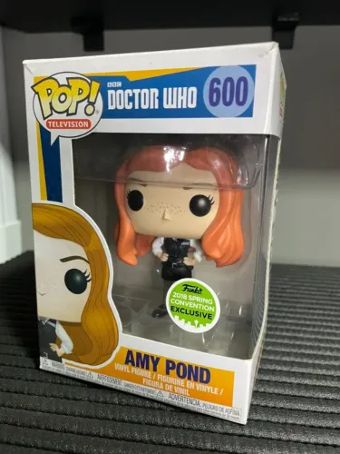 Funko Pop Amy Pond Exclusivo - brinde protetor acetato